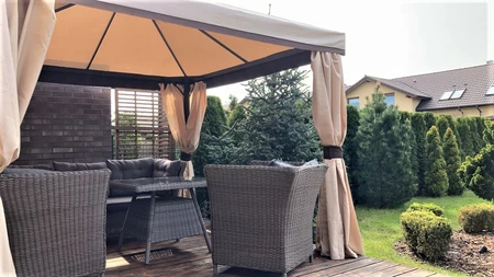 Cremefarbene Vorhänge für den Pavillon Valencia 3x3 m Garden Point